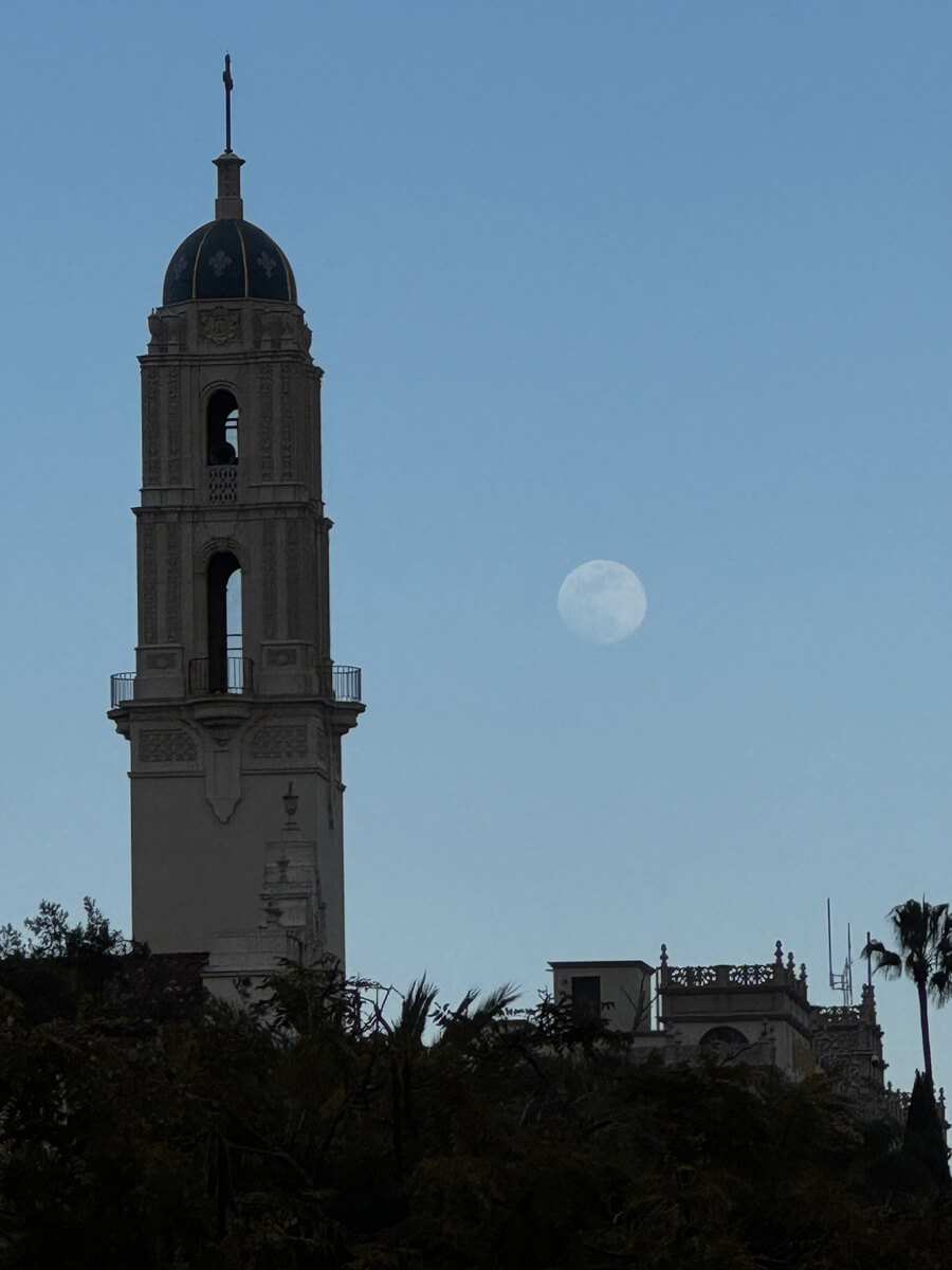 USD Immaculata moon